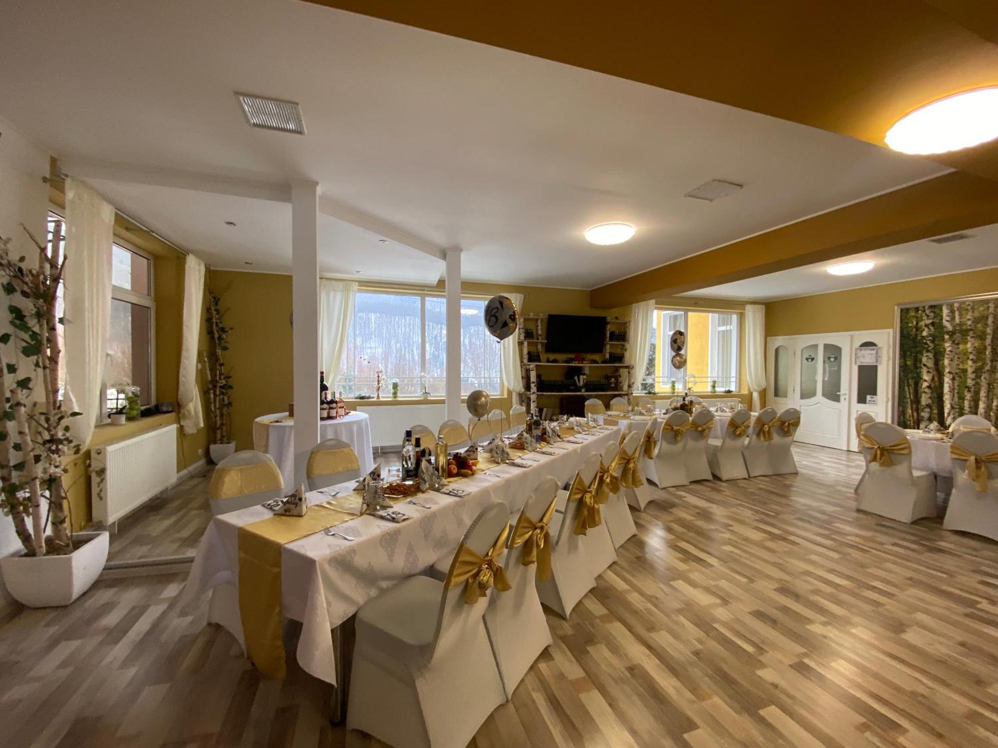 Pensiunea La Mesteceni -Zur Birke, Poiana Marului-Caras Severin Extérieur photo